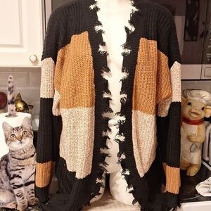 a women's Derek Heart nice cardigan sweater worn open 3X